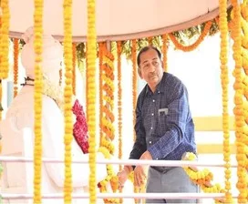 Dr Ajay Swaroop Chairman - BOM paying homage to Sir Ganga Ram on Founder's Day Celebrations.